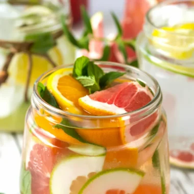 Recipe for Original Fat Flush Water with cranberry juice and water for weight loss