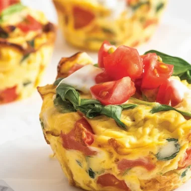 Quick keto breakfast recipes for weight loss featuring high-protein, low-carb meals.